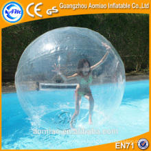 Spaziergang auf Wasser Plastikkugel / Riesige Luftblasen Wasser zu Fuß Ball
